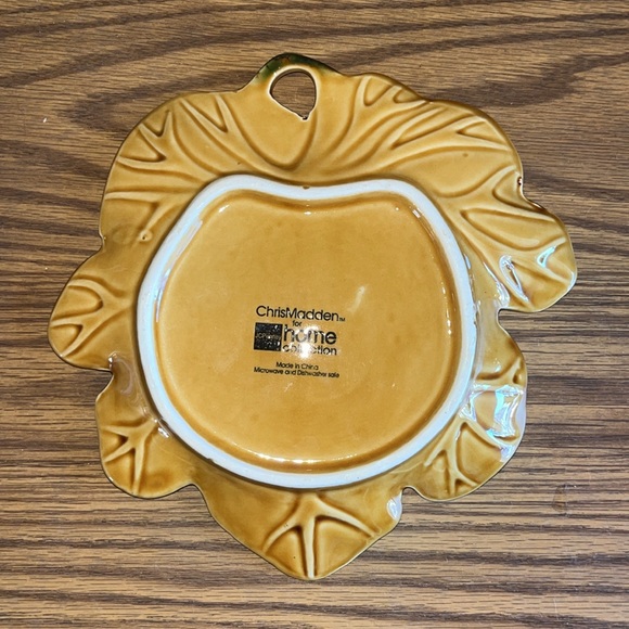 Chris Madden ceramic fall leaf - Picture 2 of 2